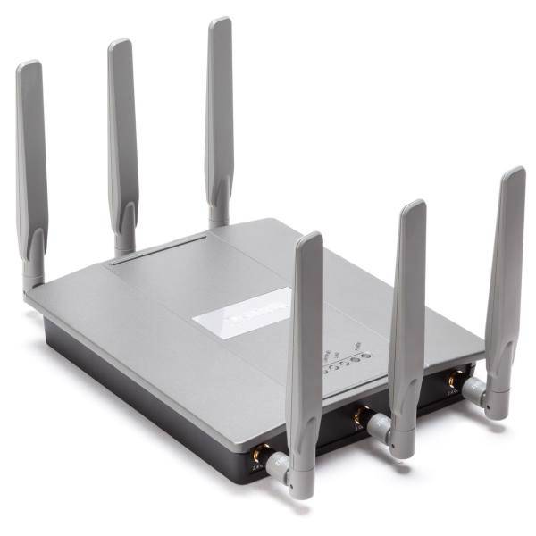 D-Link DAP-2695 Wireless AC1750 Simultaneous Dualband PoE Access Point، اکسس پوینت بی‌سیم و دو باند دی-لینک مدل DAP-2695