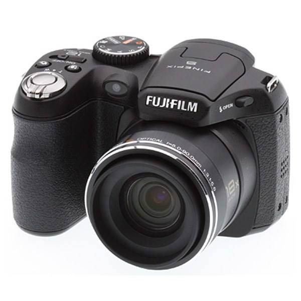Fujifilm FinePix S1800، دوربین دیجیتال فوجی فیلم فاین‌ پیکس اس 1800